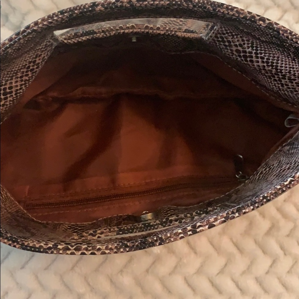 Clutch - Picture 3 of 3
